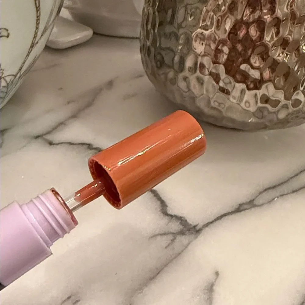 Kulfi Staining Lip Oil in Caramel